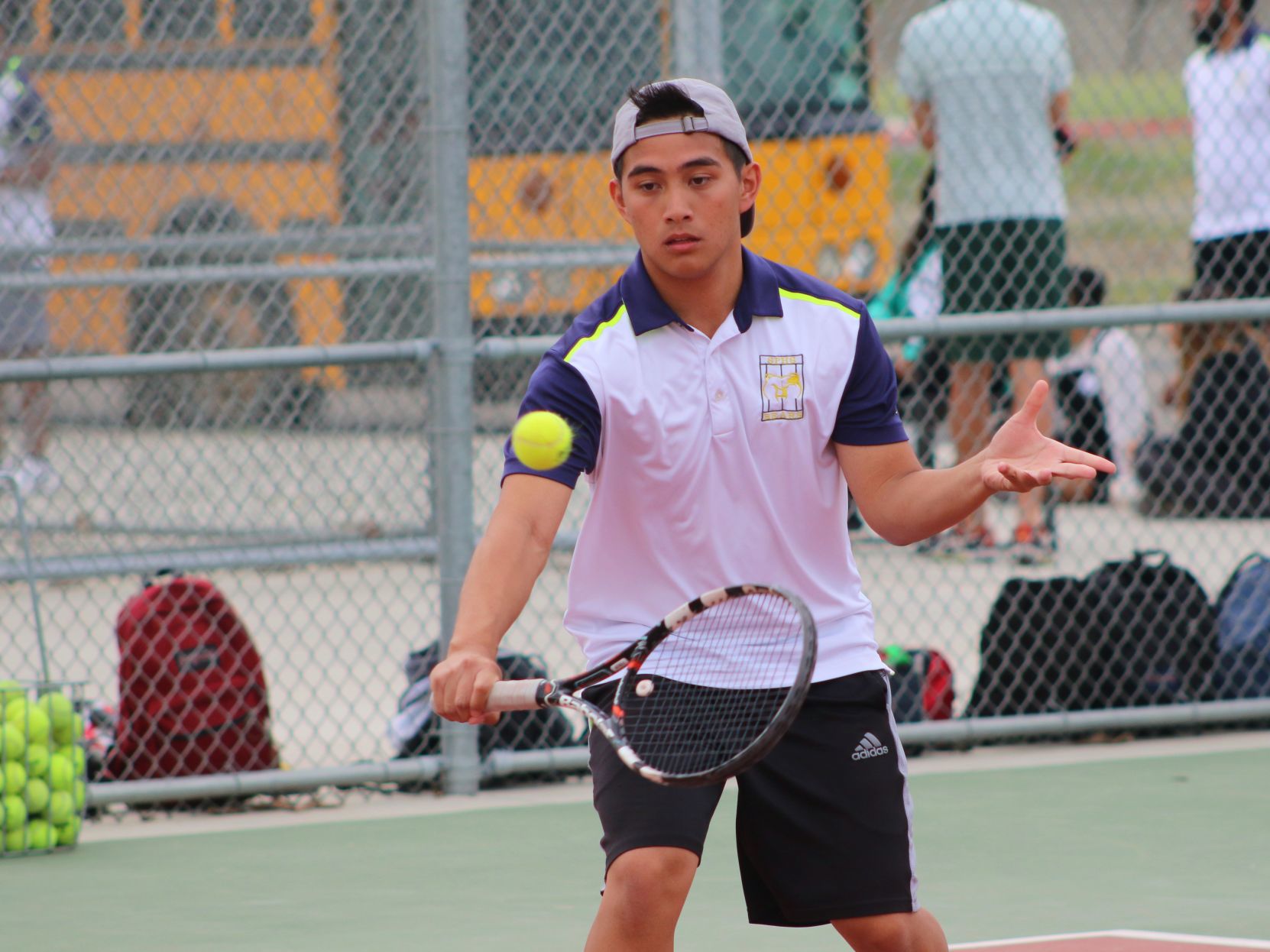Diaz, Roa lead against Lindsay